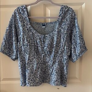 Old Navy Blue and White Puff Sleeve Ruched Blouse